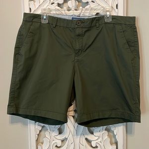 Old Navy shorts-olive green-size 16